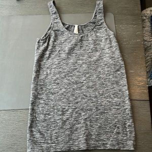 Babuton Tank size Small